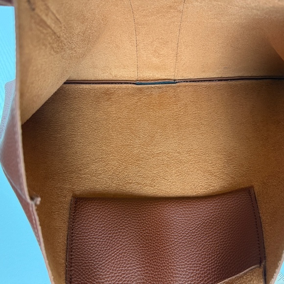 Vince Camuto Tote Bag - Picture 10 of 10